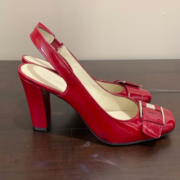 Anne Klein Shoes - Absolutely Adorable Anne Klein “Tawny” Slingbacks!